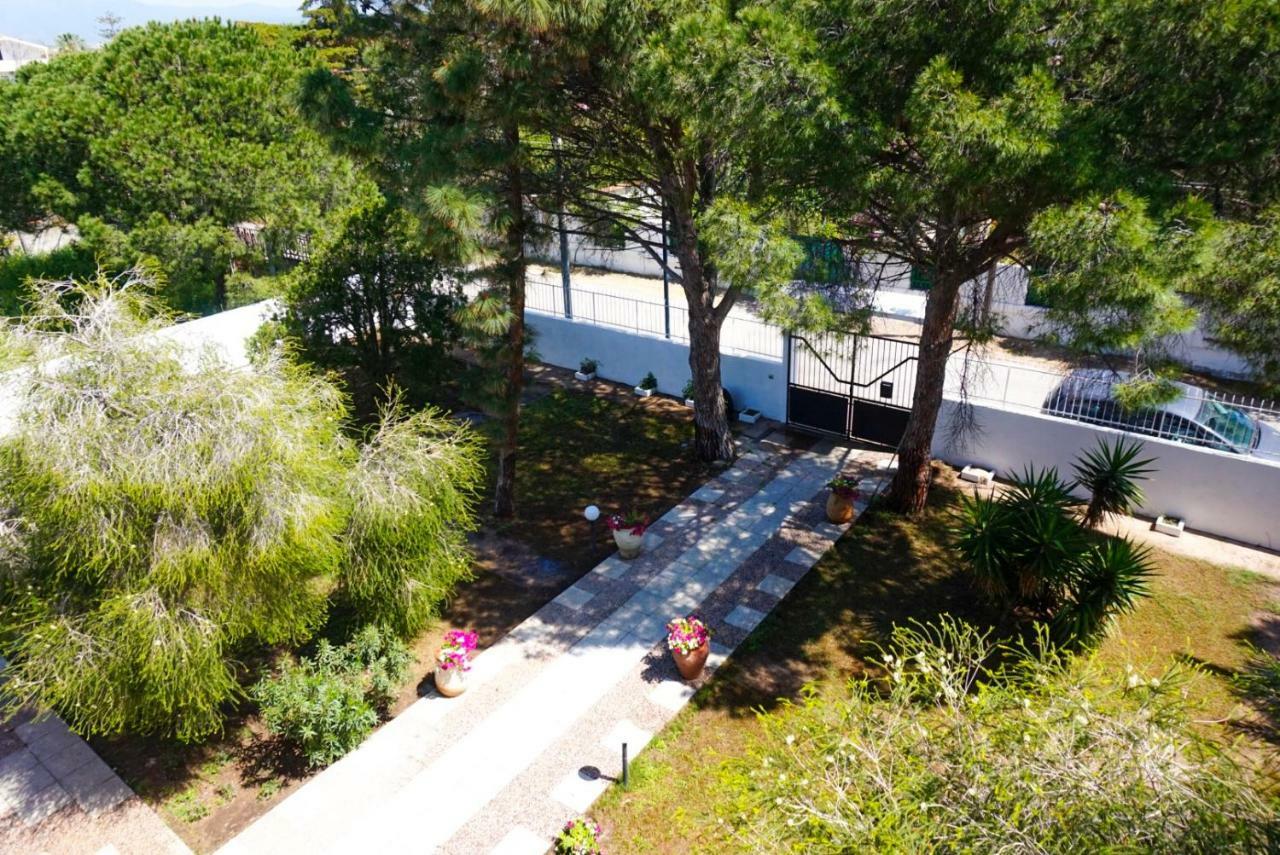 Villa Aurelia - Seafront Apartment With Terrace Quartu SantʼElena Εξωτερικό φωτογραφία